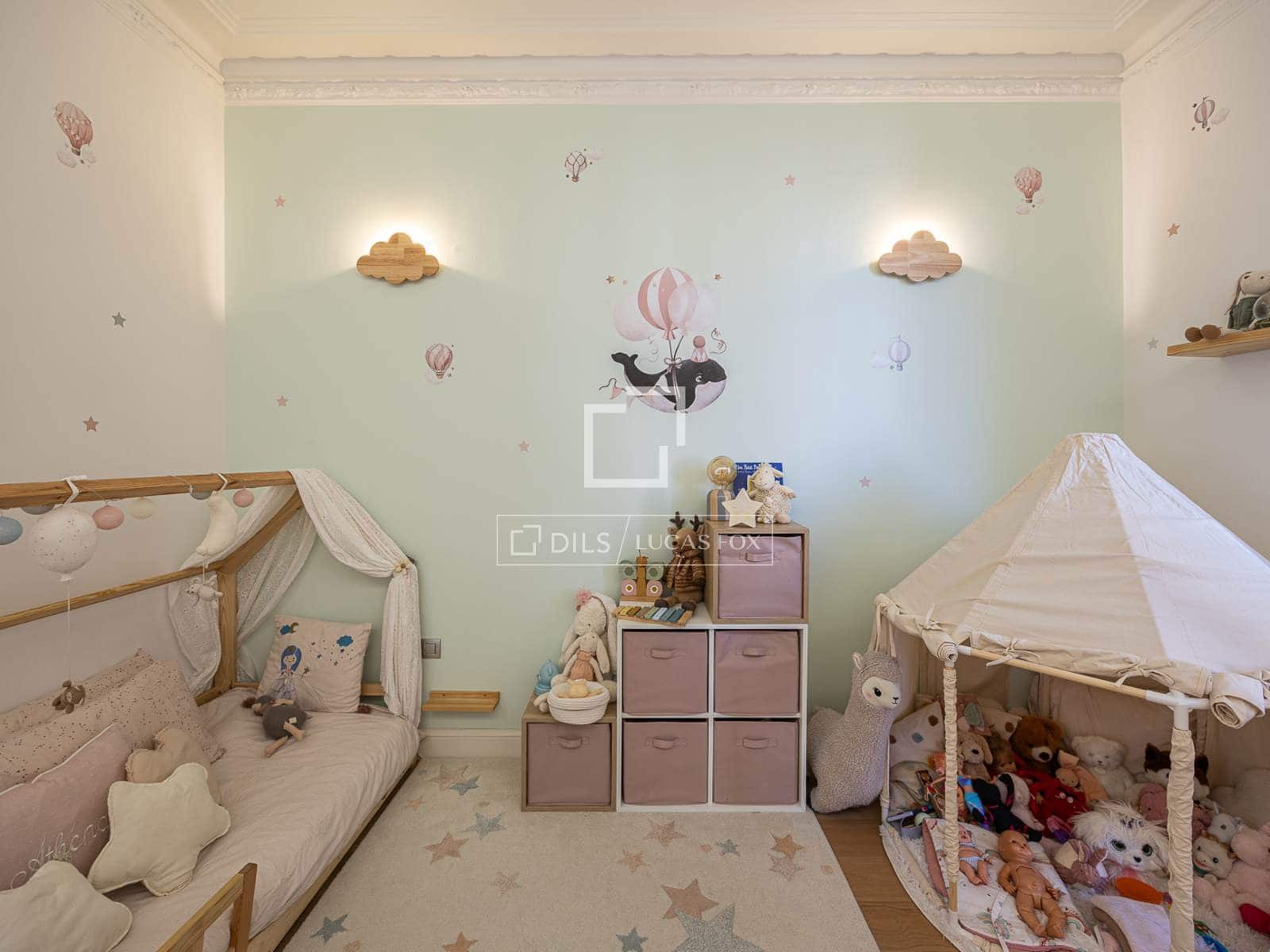 3 bedroom Apartment for rent in Barcelona city - € 3,900 (Ref: 9493921)