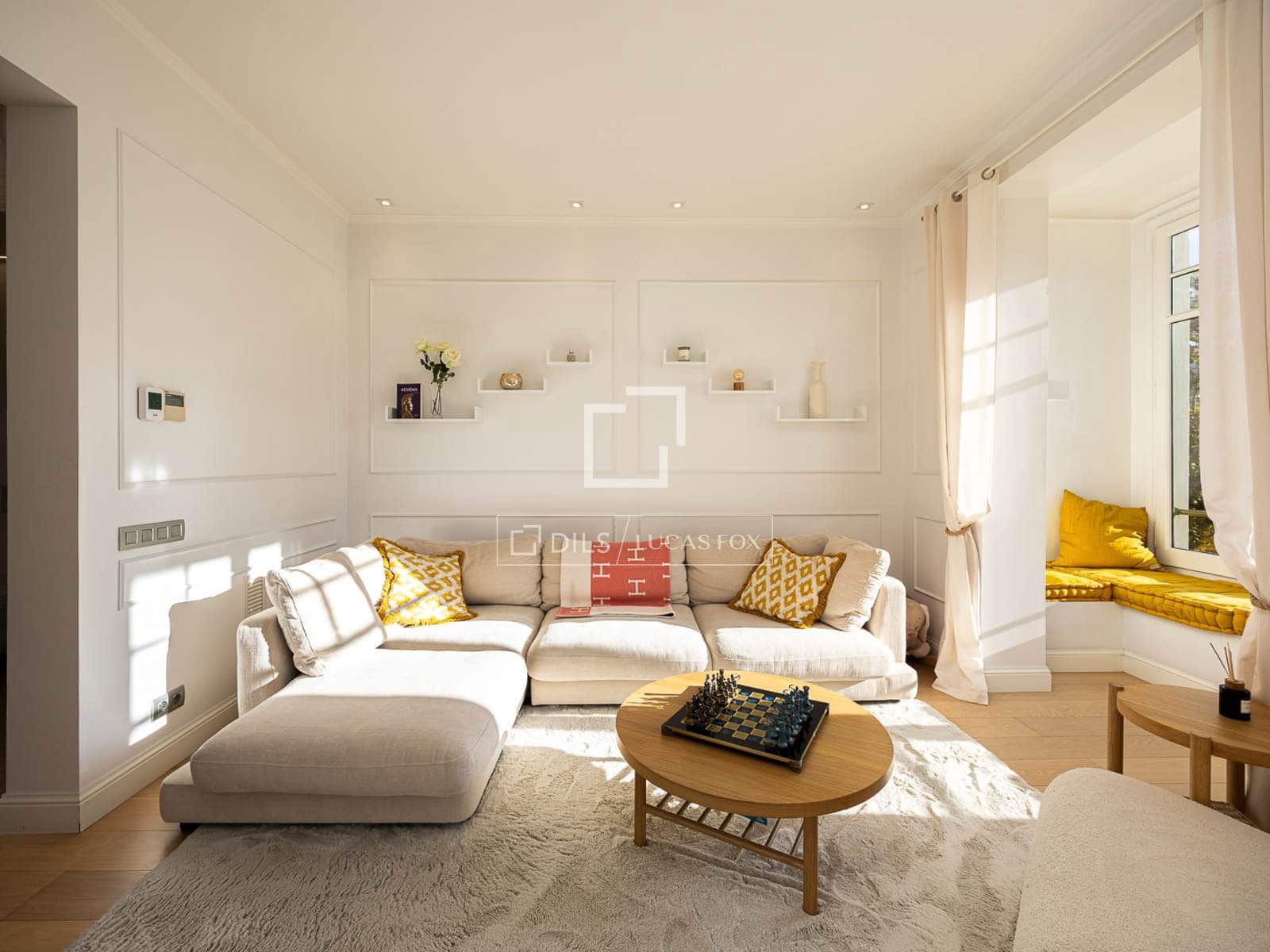 3 bedroom Apartment for rent in Barcelona city - € 3,900 (Ref: 9493921)