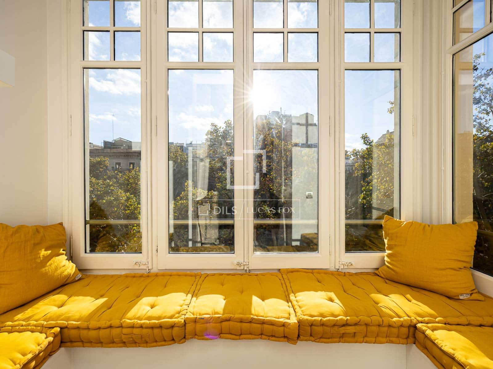 3 bedroom Apartment for rent in Barcelona city - € 3,900 (Ref: 9493921)