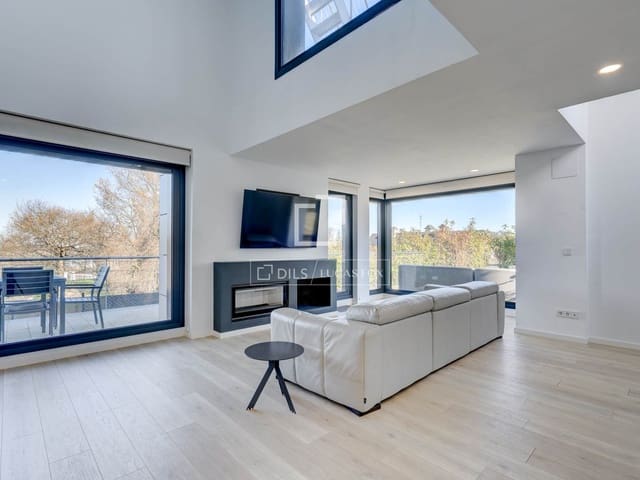 3 chambre Villa/Maison à vendre à Donostia-San Sebastián avec piscine garage - 1 395 000 € (Ref: 9495532)