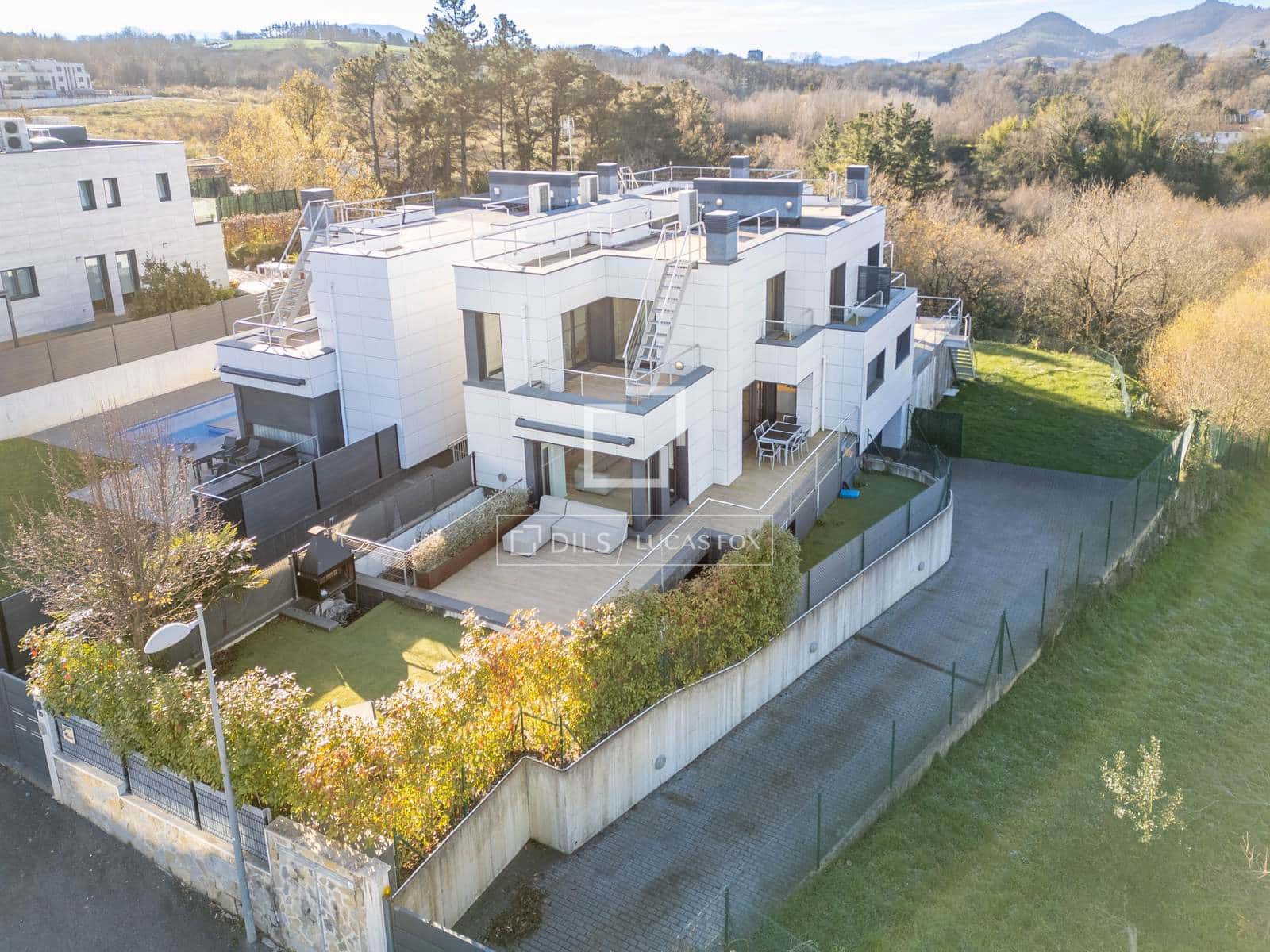 3 chambre Villa/Maison à vendre à Donostia-San Sebastian avec piscine garage - 1 395 000 € (Ref: 9495532)