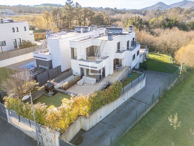 3 chambre Villa/Maison à vendre à Donostia-San Sebastián avec piscine garage - 1 395 000 € (Ref: 9495532)