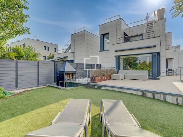3 bedroom Villa for sale in Donostia-San Sebastián with pool garage - € 1,395,000 (Ref: 9495532)