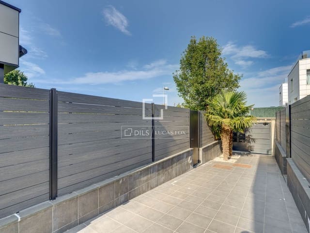 3 bedroom Villa for sale in Donostia-San Sebastián with pool garage - € 1,395,000 (Ref: 9495532)