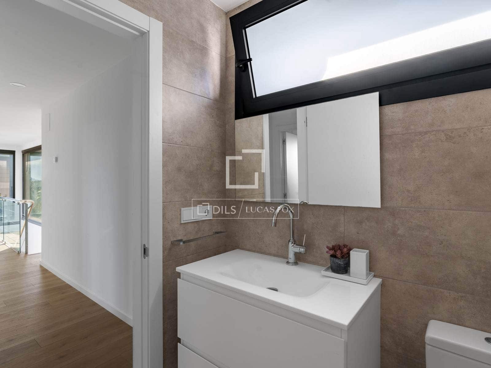 3 soveværelse Villa til salg i Donostia-San Sebastian med swimmingpool garage - € 1.290.000 (Ref: 9495532)