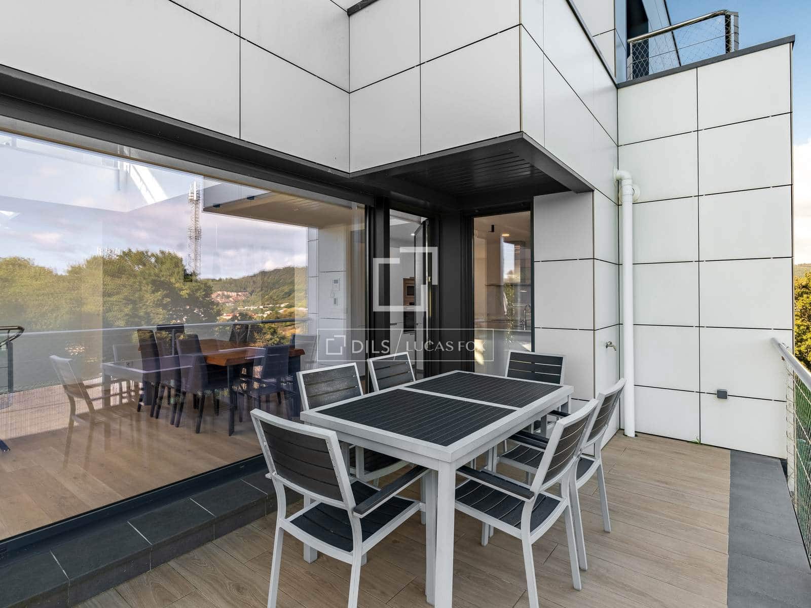 3 soveværelse Villa til salg i Donostia-San Sebastian med swimmingpool garage - € 1.290.000 (Ref: 9495532)