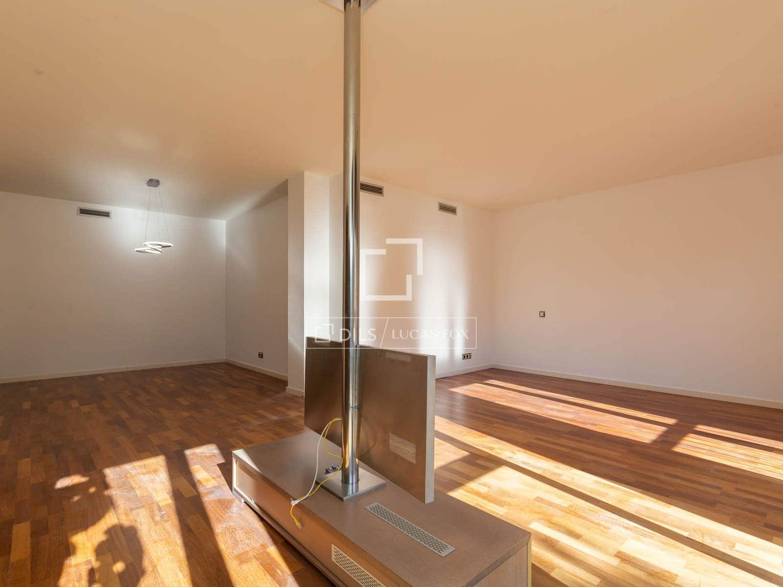 3 bedroom Apartment for sale in Sant Just Desvern with garage - € 990,000 (Ref: 9495534)