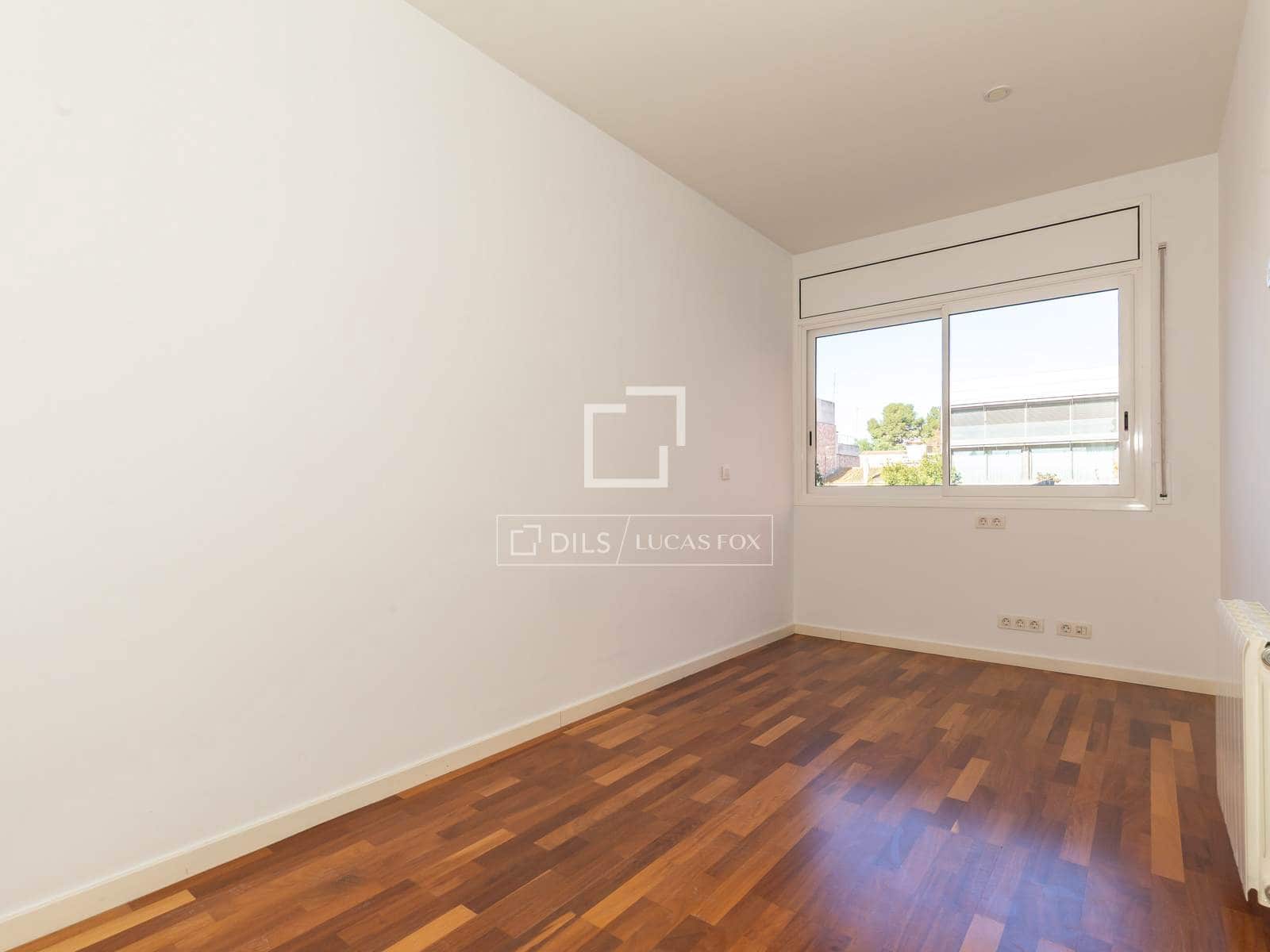 3 bedroom Apartment for sale in Sant Just Desvern with garage - € 990,000 (Ref: 9495534)