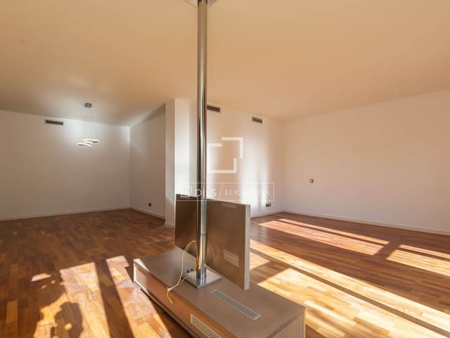 3 bedroom Apartment for sale in Sant Just Desvern with garage - € 990,000 (Ref: 9495534)