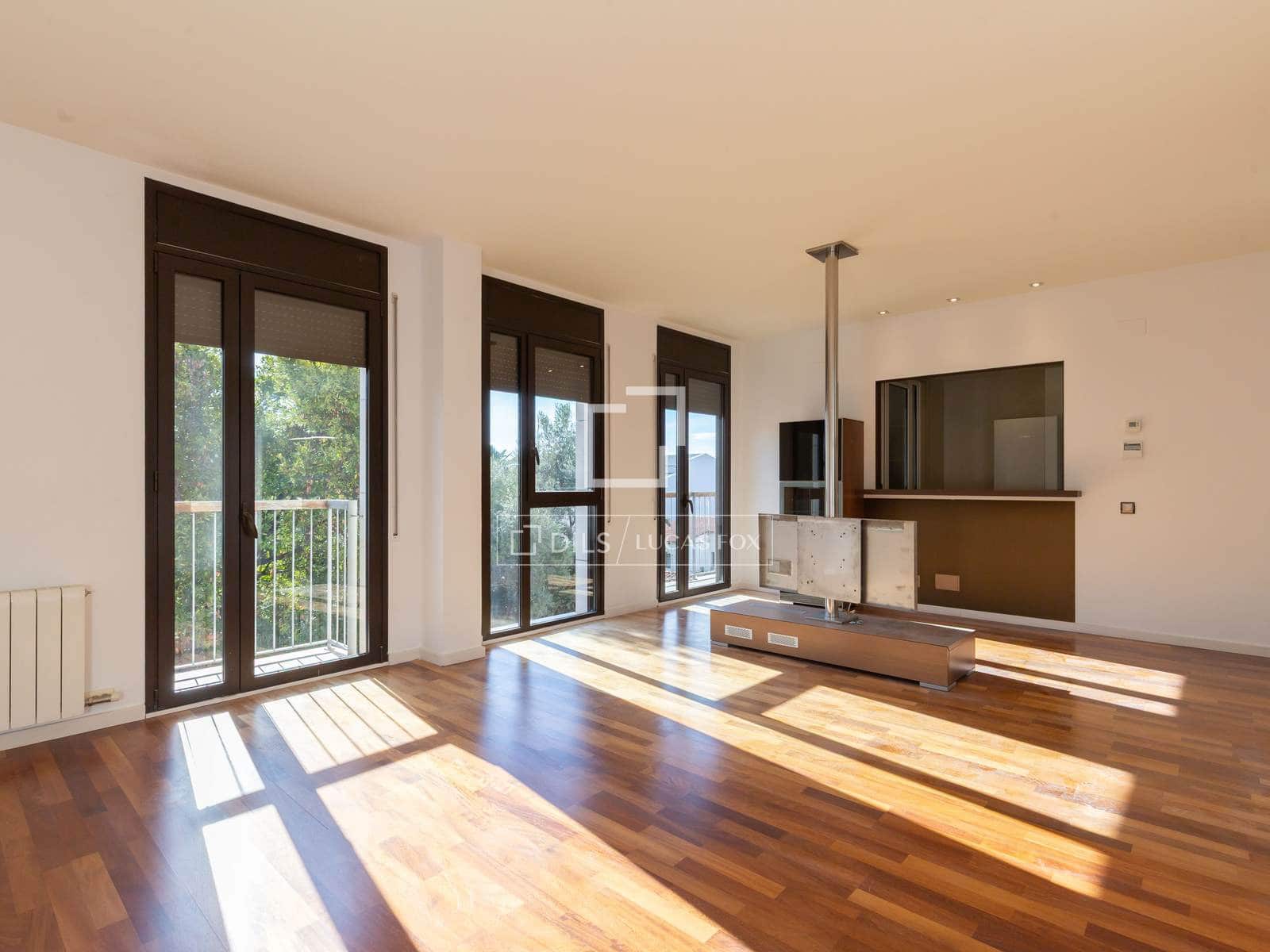 3 bedroom Apartment for sale in Sant Just Desvern with garage - € 990,000 (Ref: 9495534)