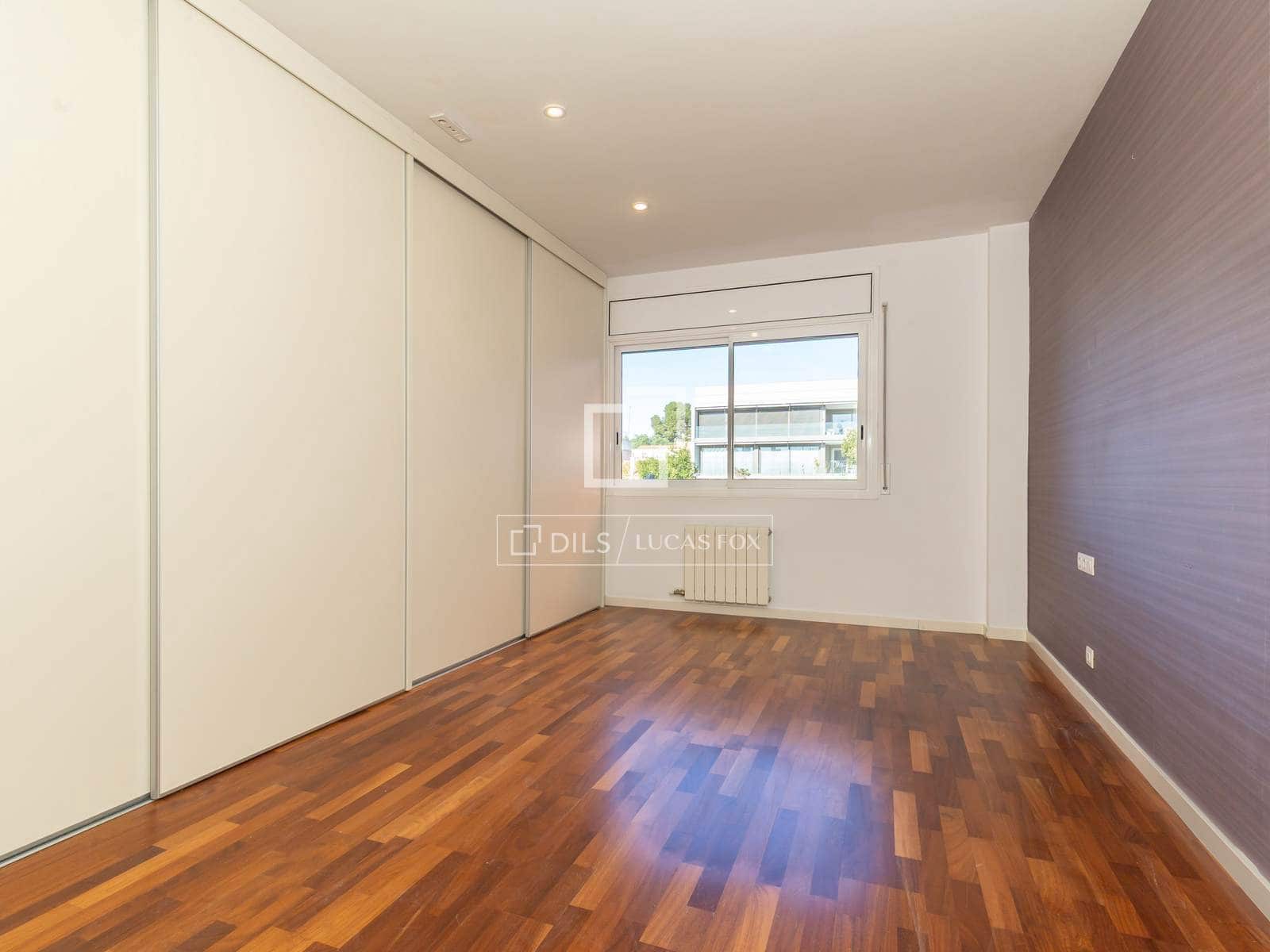 3 bedroom Apartment for sale in Sant Just Desvern with garage - € 990,000 (Ref: 9495534)