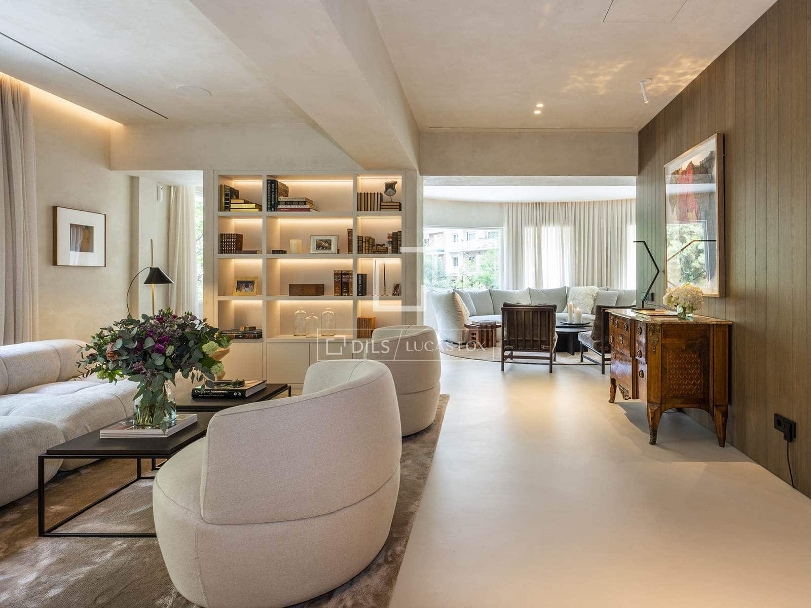 1 bedroom Apartment for sale in Barcelona city - € 2,200,000 (Ref: 9496457)