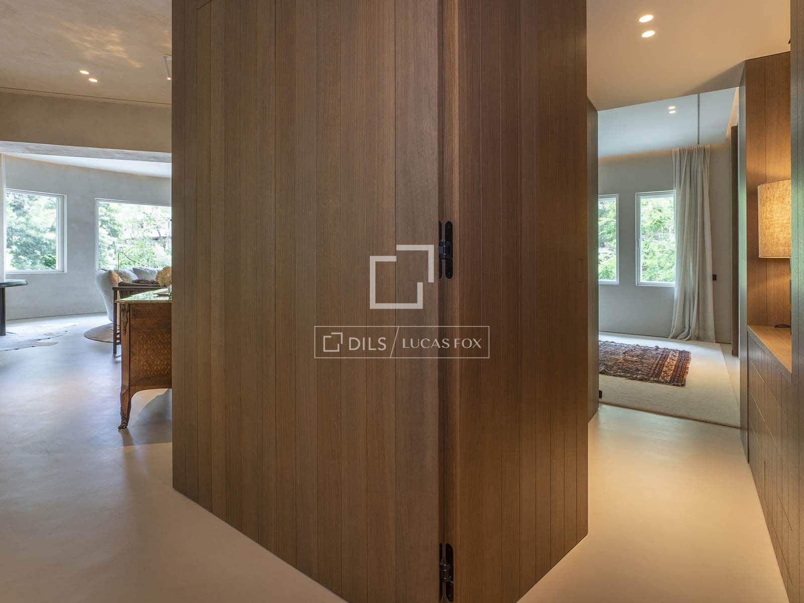 1 bedroom Apartment for sale in Barcelona city - € 2,200,000 (Ref: 9496457)