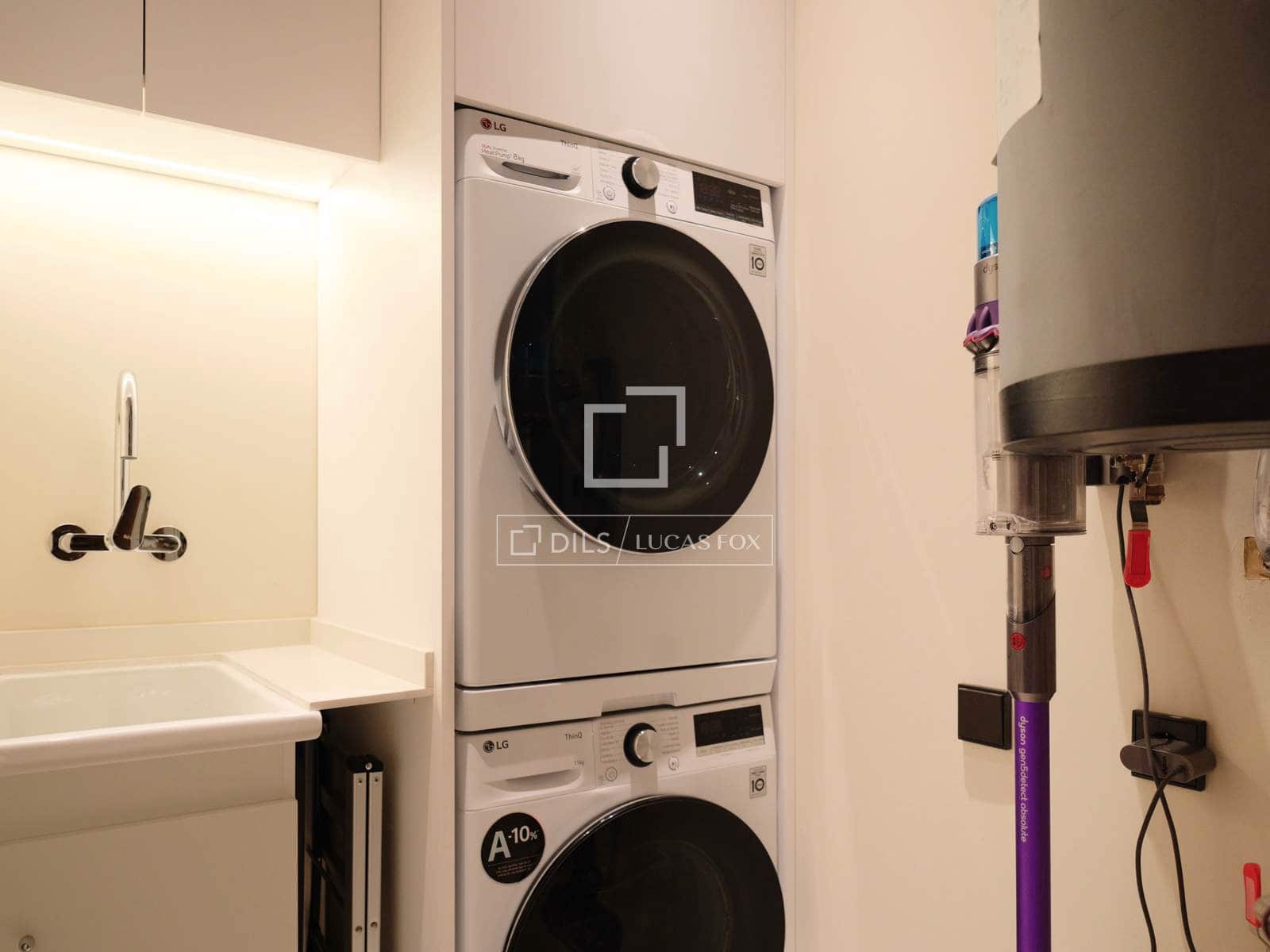 1 bedroom Apartment for sale in Barcelona city - € 2,200,000 (Ref: 9496457)