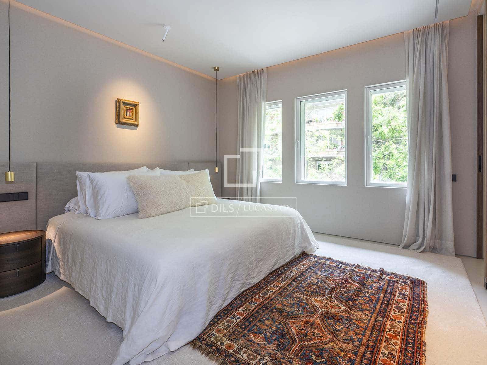 1 bedroom Apartment for sale in Barcelona city - € 2,200,000 (Ref: 9496457)