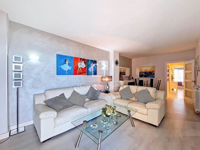 2 bedroom Apartment for sale in Segur de Calafell, Calafell with pool - € 340,000 (Ref: 9496555)