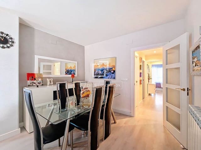 2 bedroom Apartment for sale in Segur de Calafell, Calafell with pool - € 340,000 (Ref: 9496555)