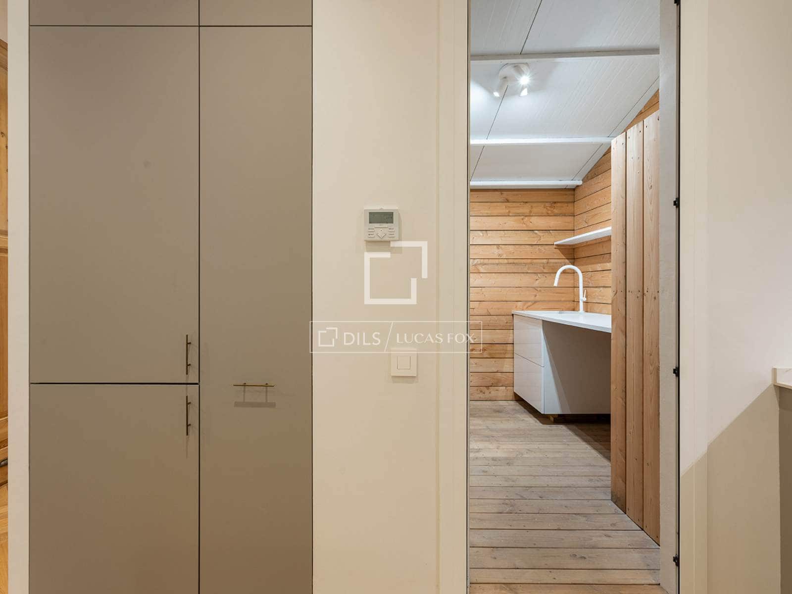 3 bedroom Apartment for sale in Barcelona city - € 1,245,000 (Ref: 9496556)