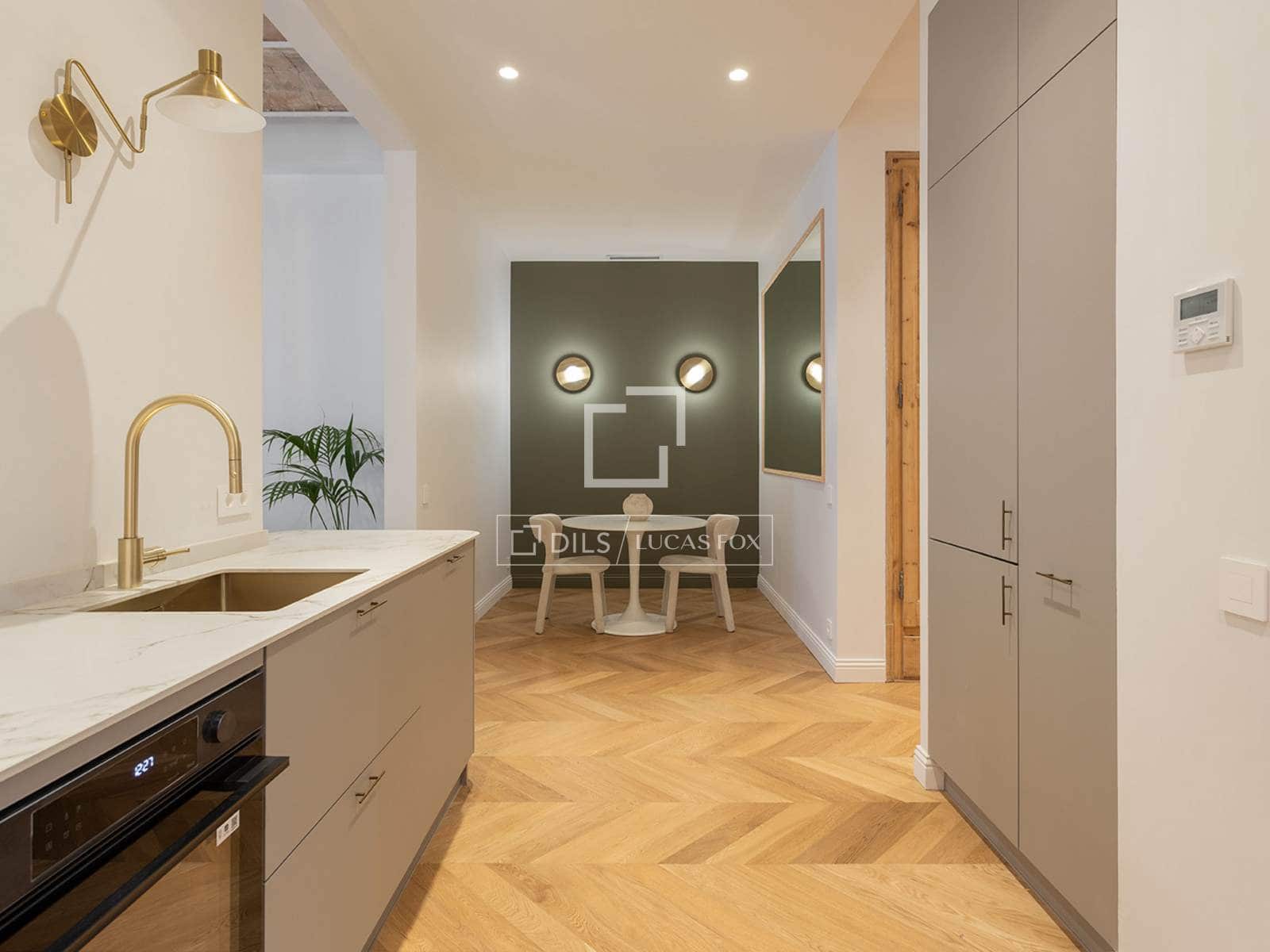 3 bedroom Apartment for sale in Barcelona city - € 1,245,000 (Ref: 9496556)