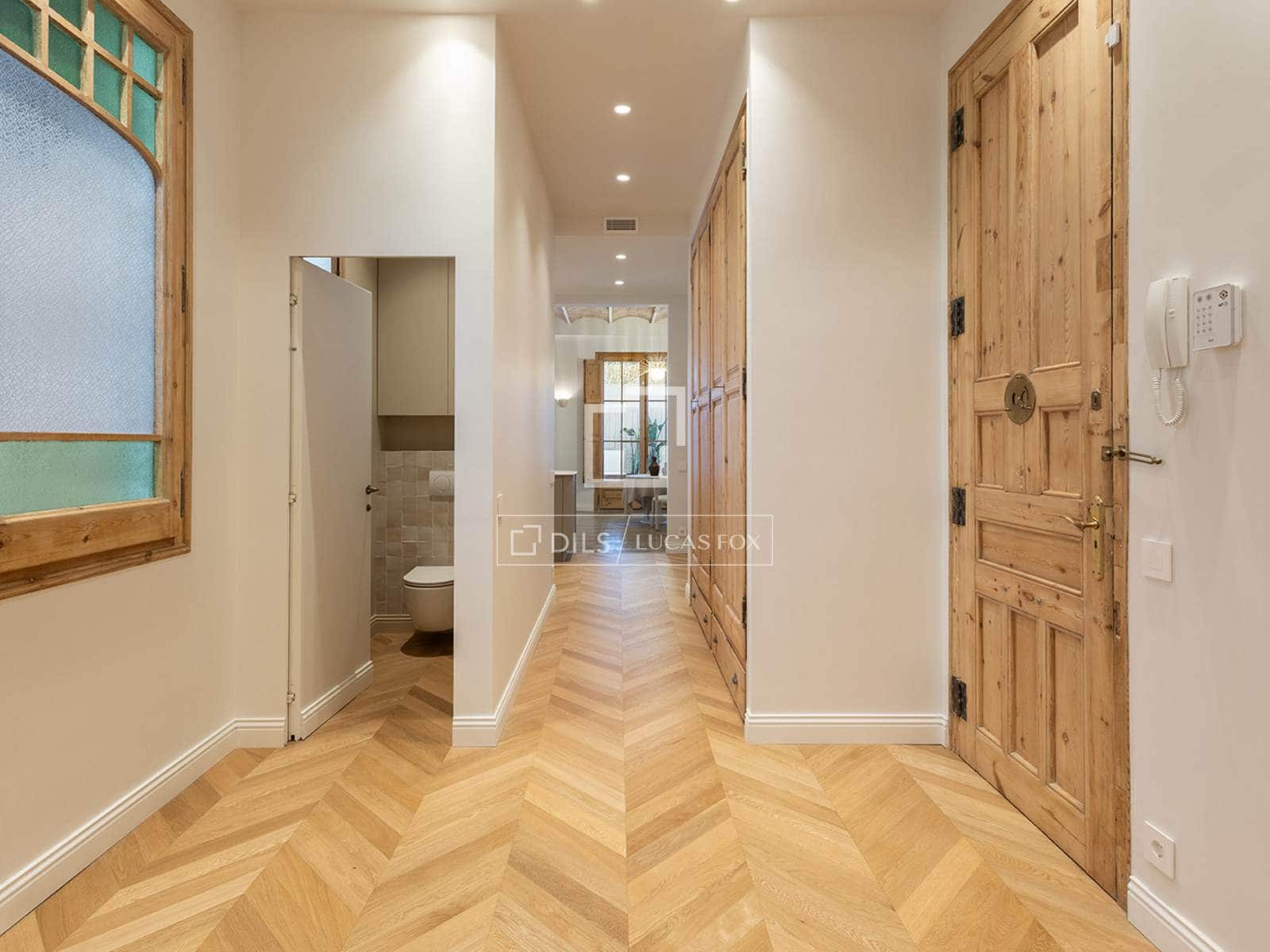 3 bedroom Apartment for sale in Barcelona city - € 1,245,000 (Ref: 9496556)