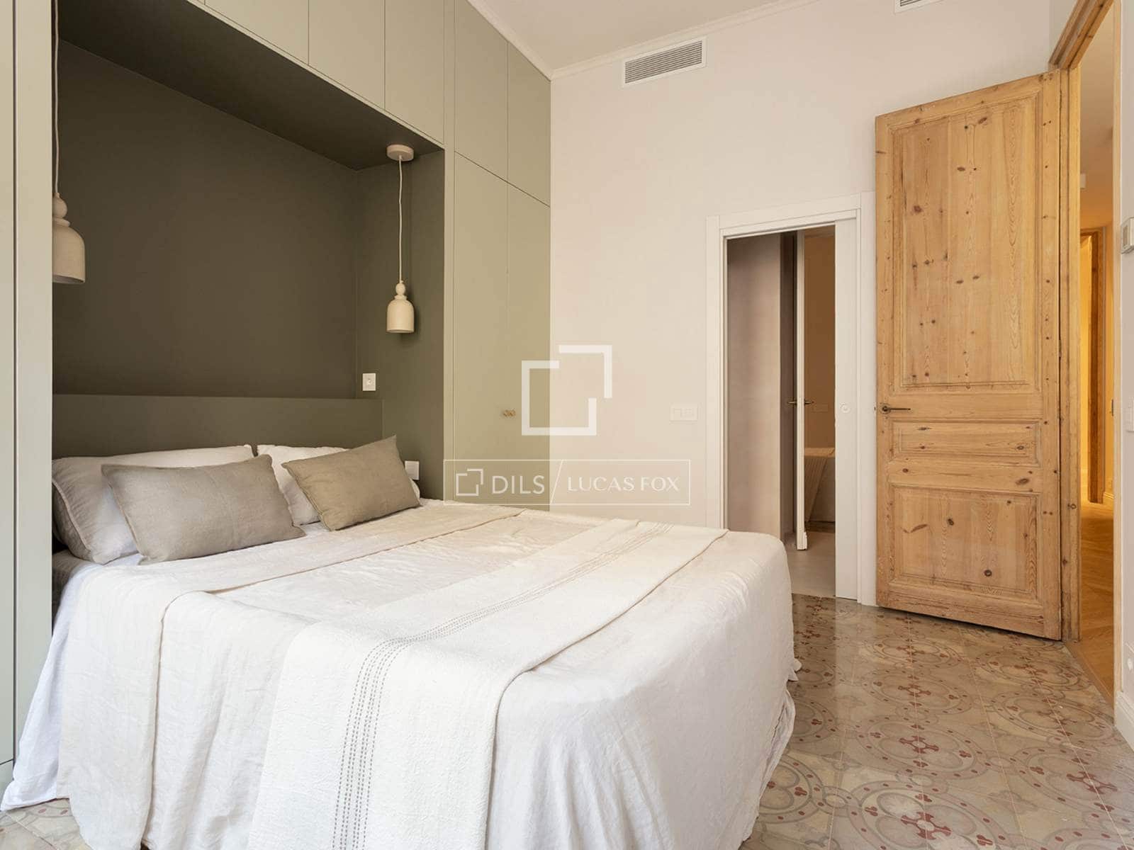 3 bedroom Apartment for sale in Barcelona city - € 1,245,000 (Ref: 9496556)