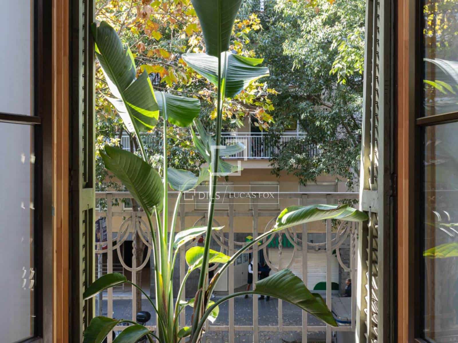 3 bedroom Apartment for sale in Barcelona city - € 1,245,000 (Ref: 9496556)