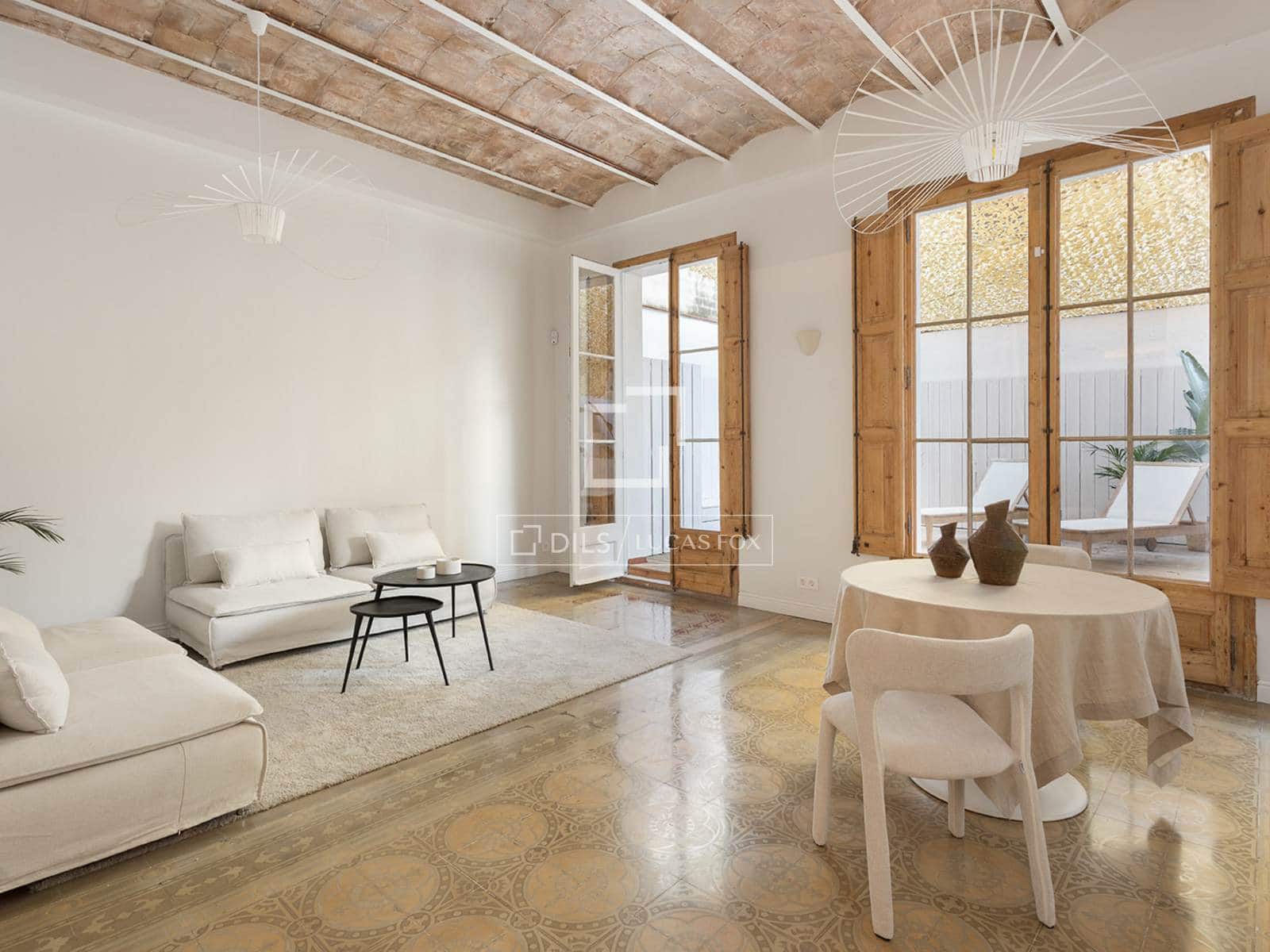 3 bedroom Apartment for sale in Barcelona city - € 1,245,000 (Ref: 9496556)