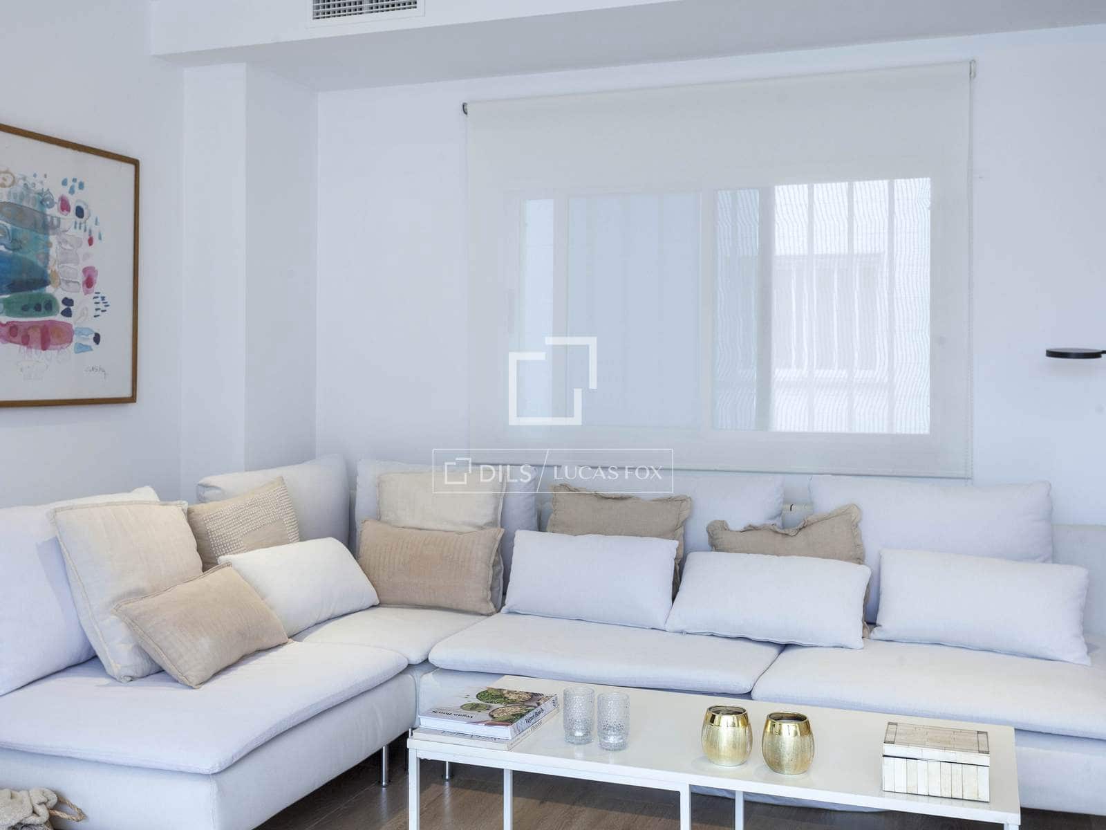 2 bedroom Penthouse for rent in Valencia city with garage - € 3,300 (Ref: 9496558)