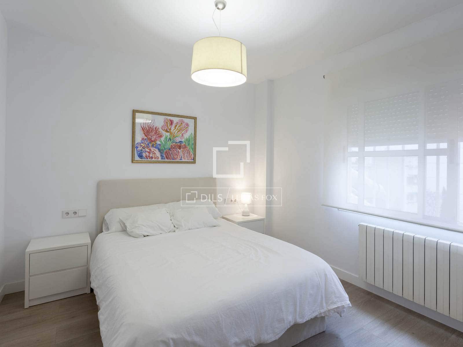 2 bedroom Penthouse for rent in Valencia city with garage - € 3,300 (Ref: 9496558)