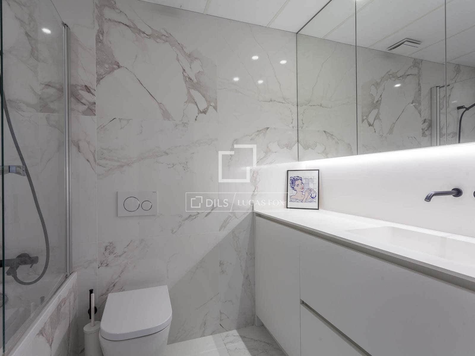 2 bedroom Penthouse for rent in Valencia city with garage - € 3,300 (Ref: 9496558)