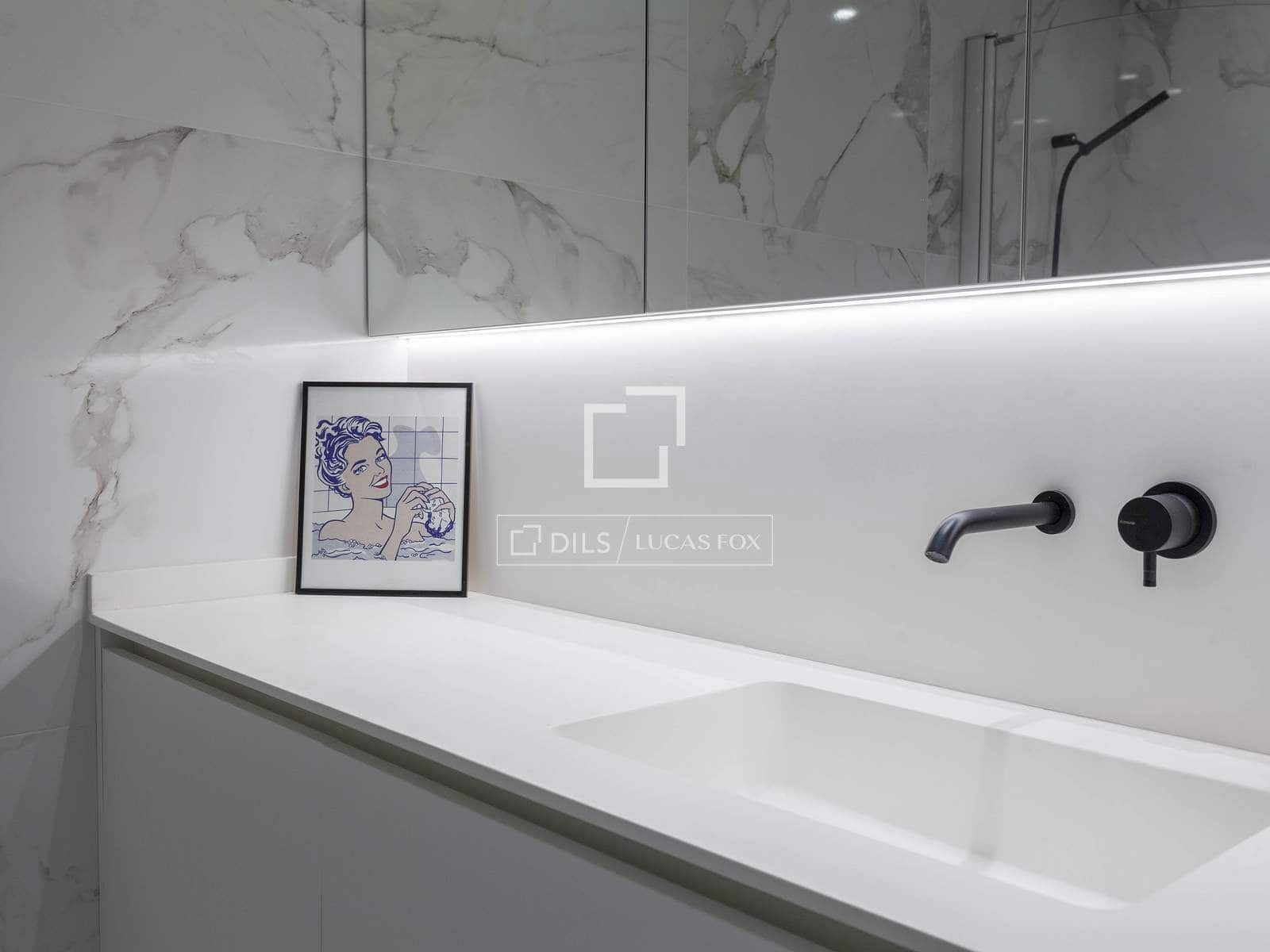 2 bedroom Penthouse for rent in Valencia city with garage - € 3,300 (Ref: 9496558)