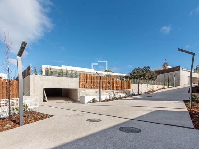 6 quarto Moradia para venda em Boadilla del Monte com piscina garagem - 3 790 000 € (Ref: 9499548)