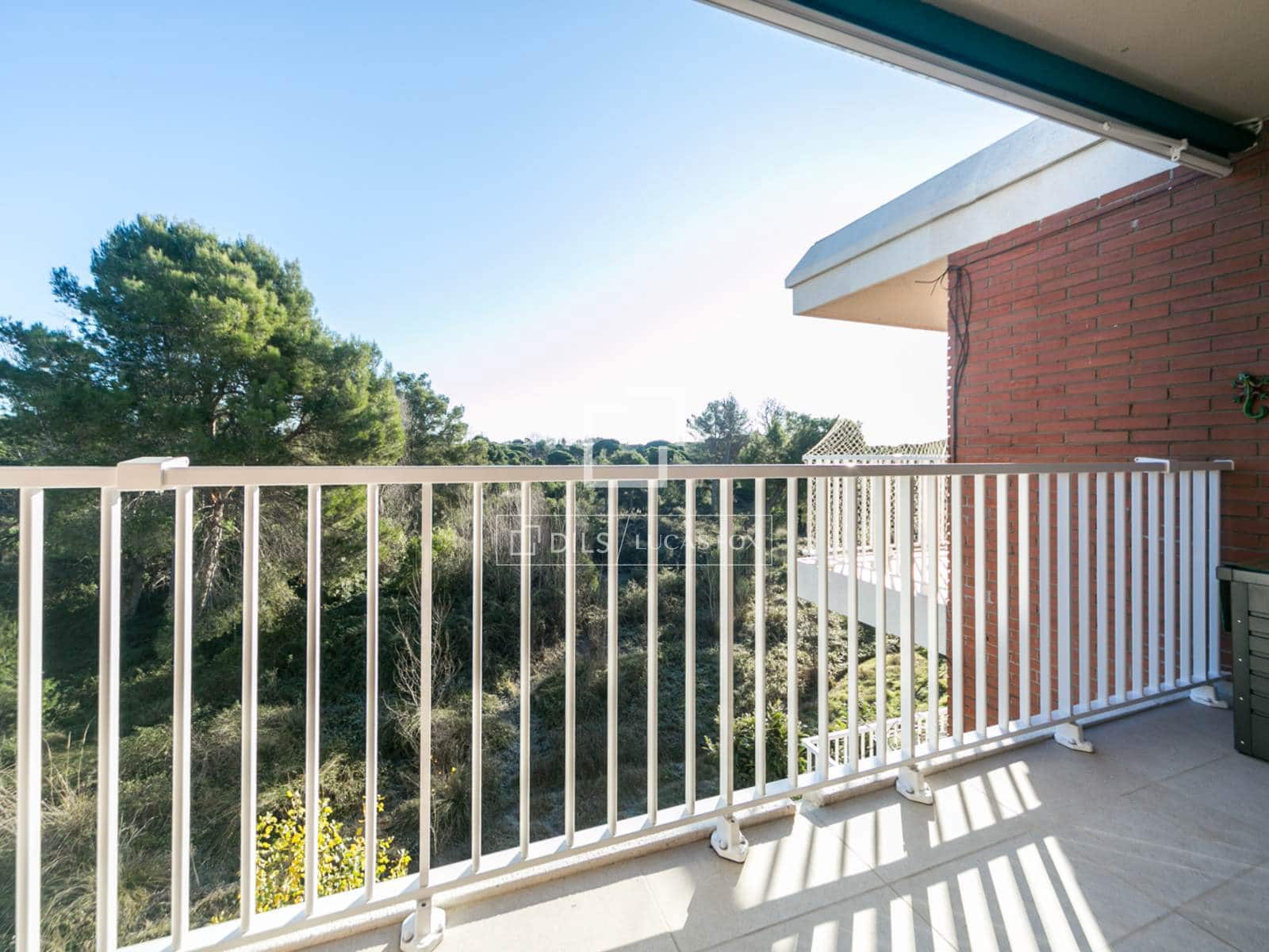 3 chambre Appartement à vendre à Gava avec piscine garage - 565 000 € (Ref: 9500018)