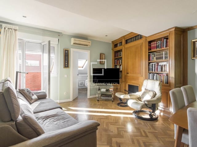 2 soveværelse Penthouse til salg i Gaztambide, Madrid by med garage - € 790.000 (Ref: 9500019)