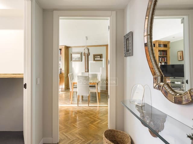 2 soveværelse Penthouse til salg i Gaztambide, Madrid by med garage - € 790.000 (Ref: 9500019)