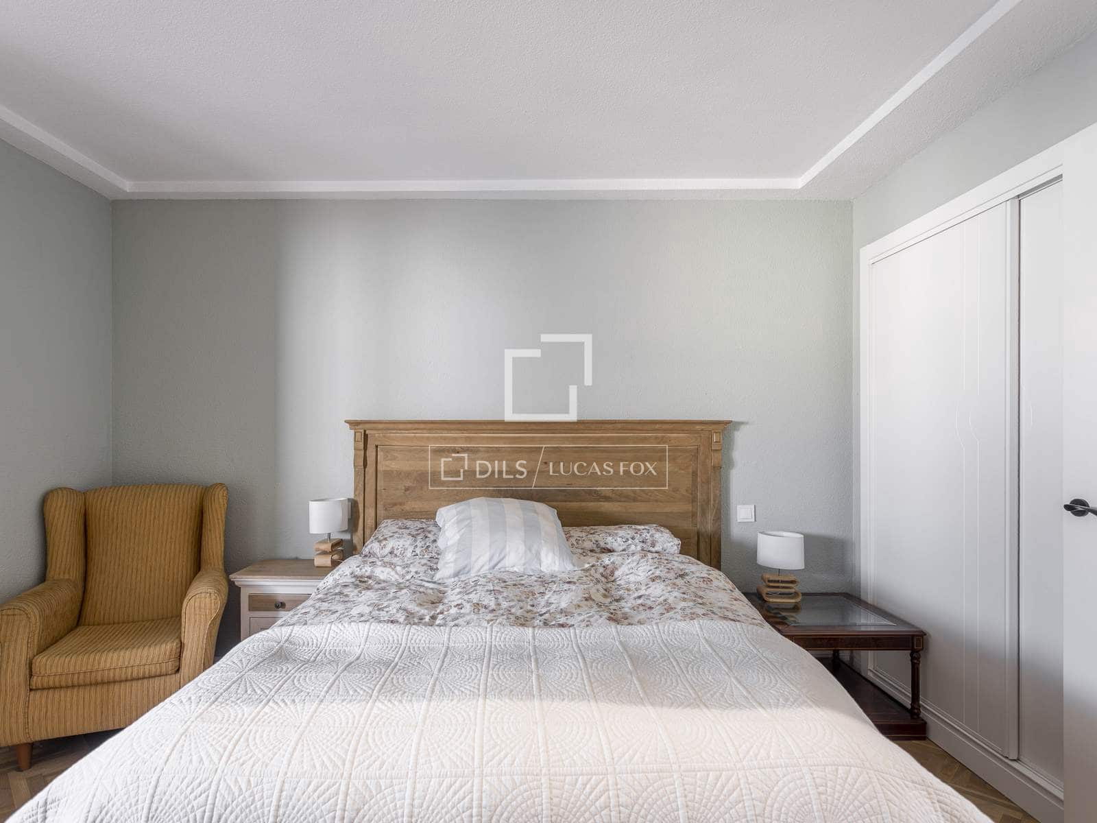 2 soveværelse Penthouse til salg i Madrid by med garage - € 790.000 (Ref: 9500019)