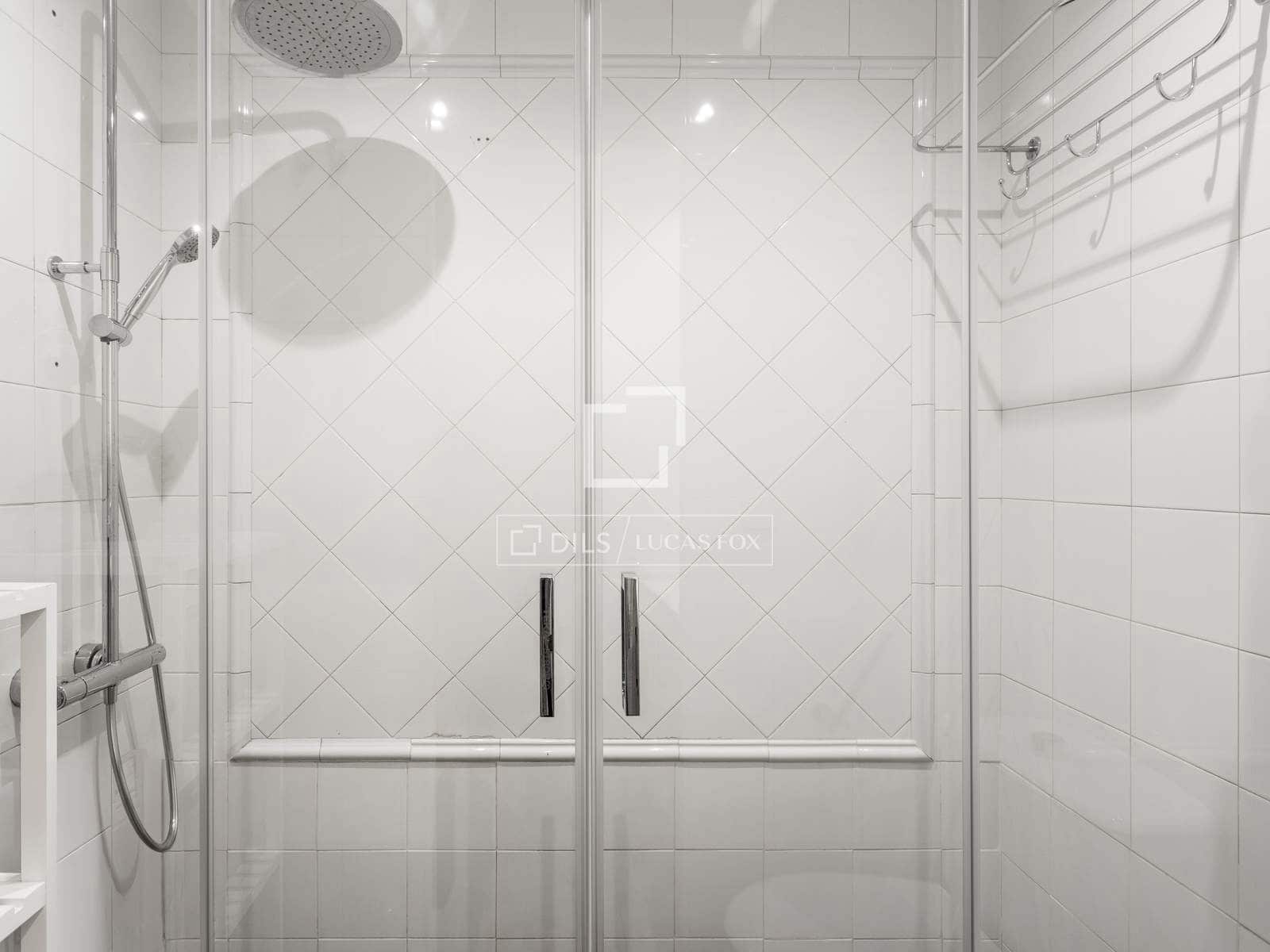 2 soveværelse Penthouse til salg i Madrid by med garage - € 790.000 (Ref: 9500019)