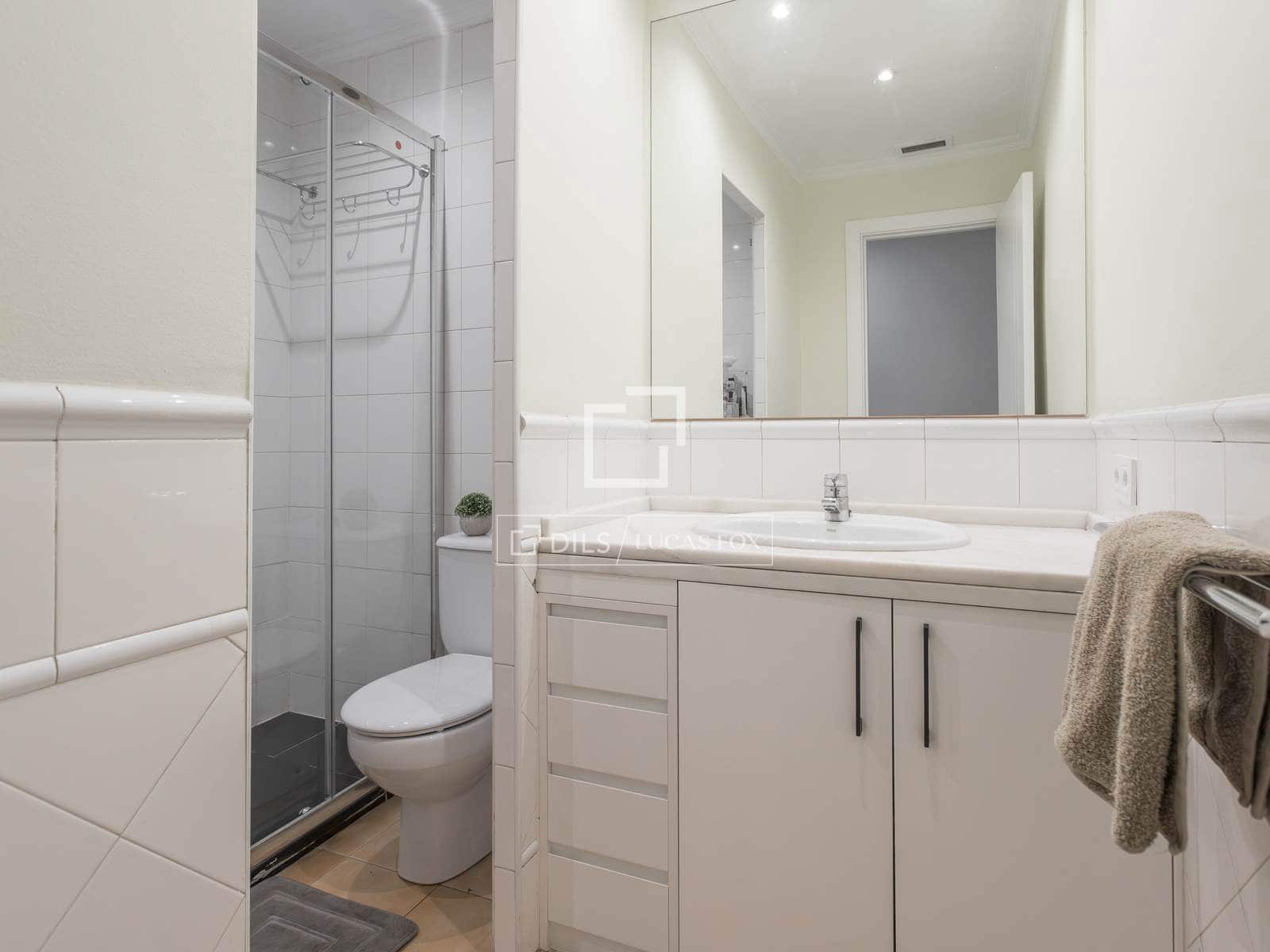 2 soveværelse Penthouse til salg i Madrid by med garage - € 790.000 (Ref: 9500019)