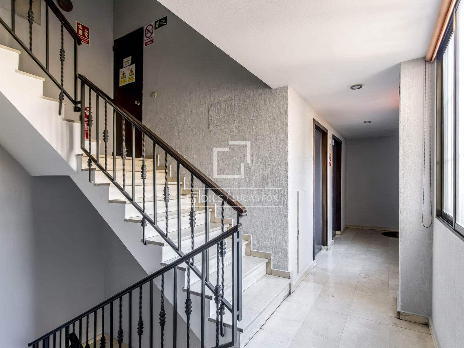 2 soveværelse Penthouse til salg i Madrid by med garage - € 790.000 (Ref: 9500019)