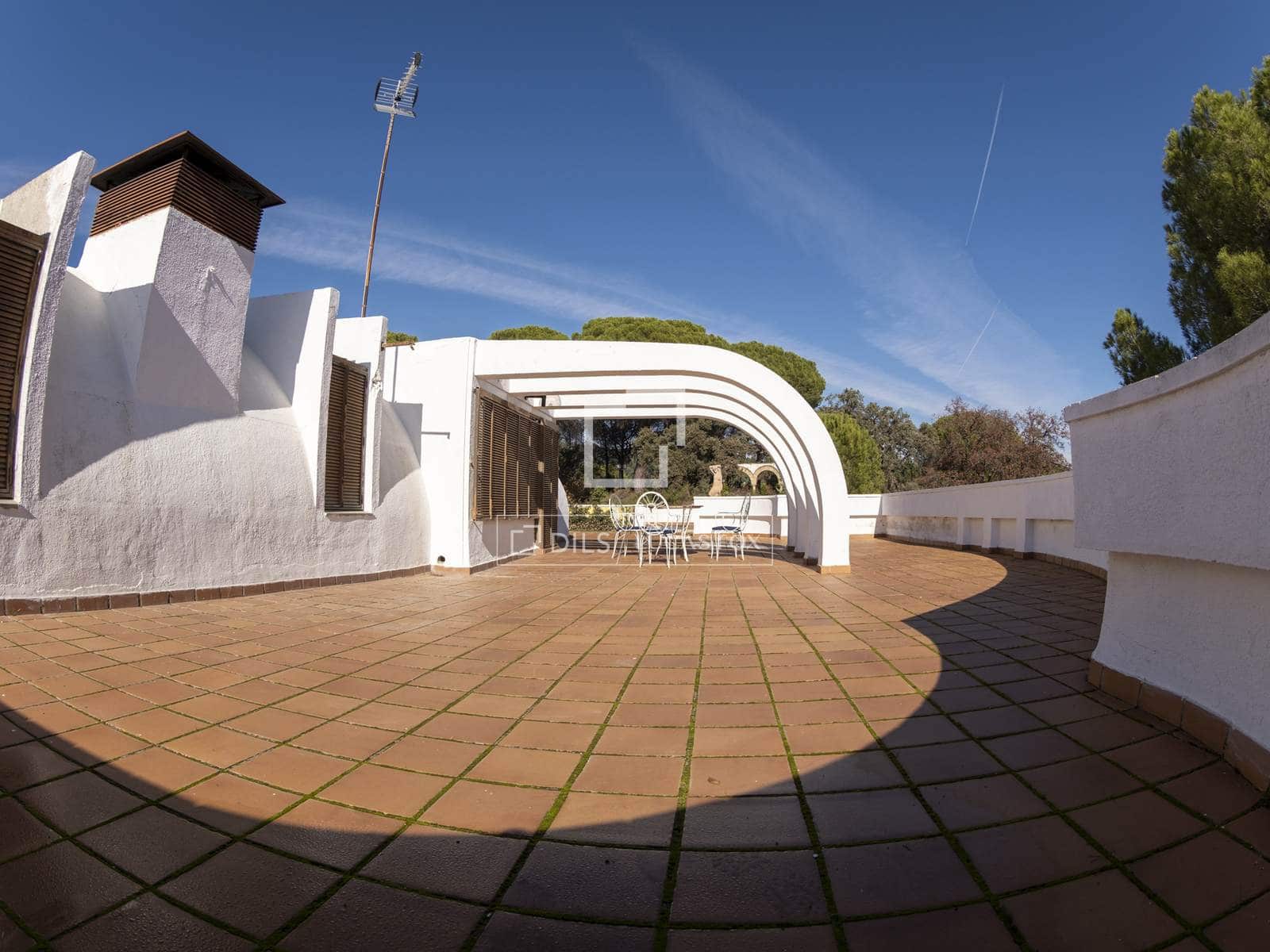 13 bedroom Villa for sale in Andujar with garage - € 1,195,000 (Ref: 9500020)