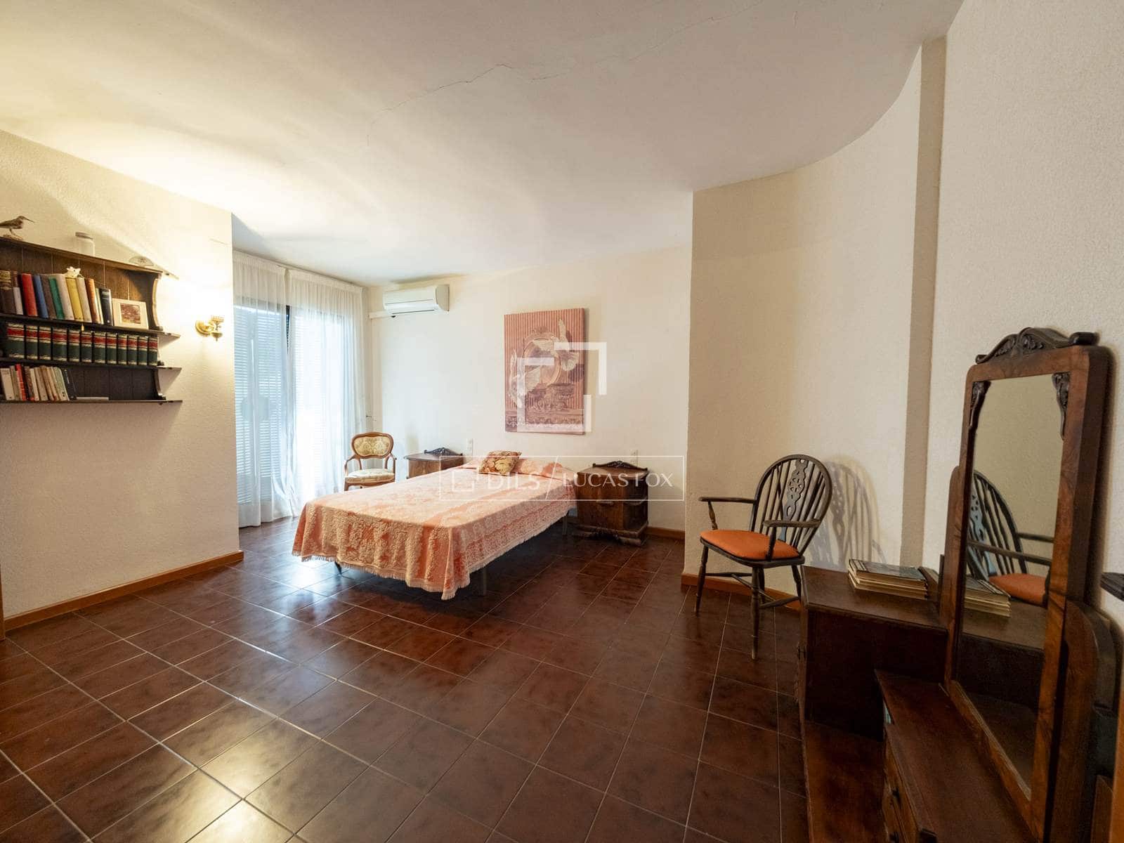 13 bedroom Villa for sale in Andujar with garage - € 1,195,000 (Ref: 9500020)