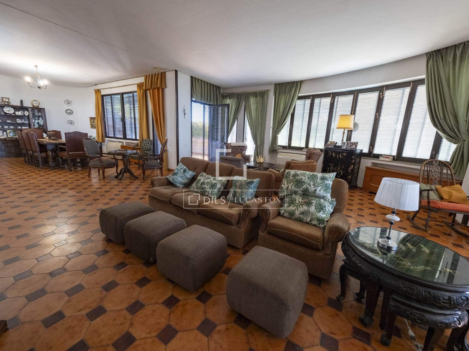 13 bedroom Villa for sale in Andujar with garage - € 1,195,000 (Ref: 9500020)