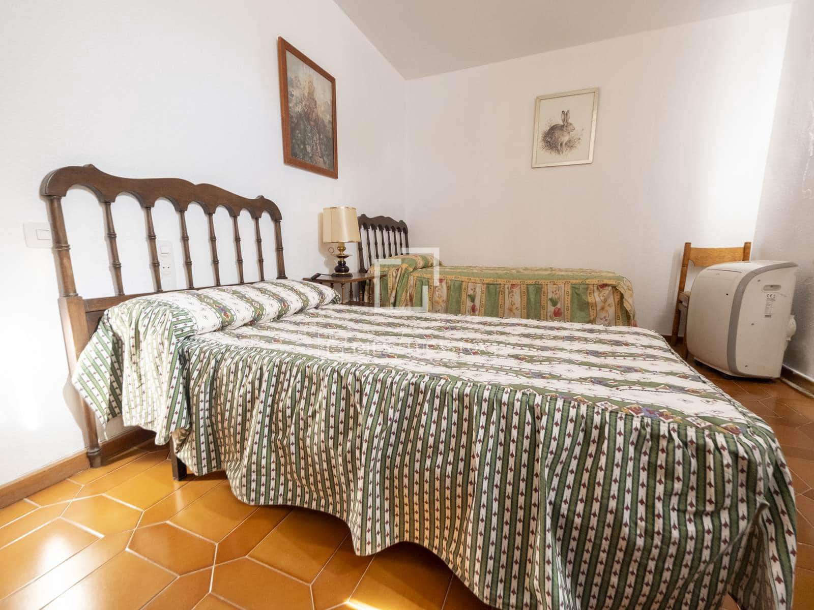 13 bedroom Villa for sale in Andujar with garage - € 1,195,000 (Ref: 9500020)