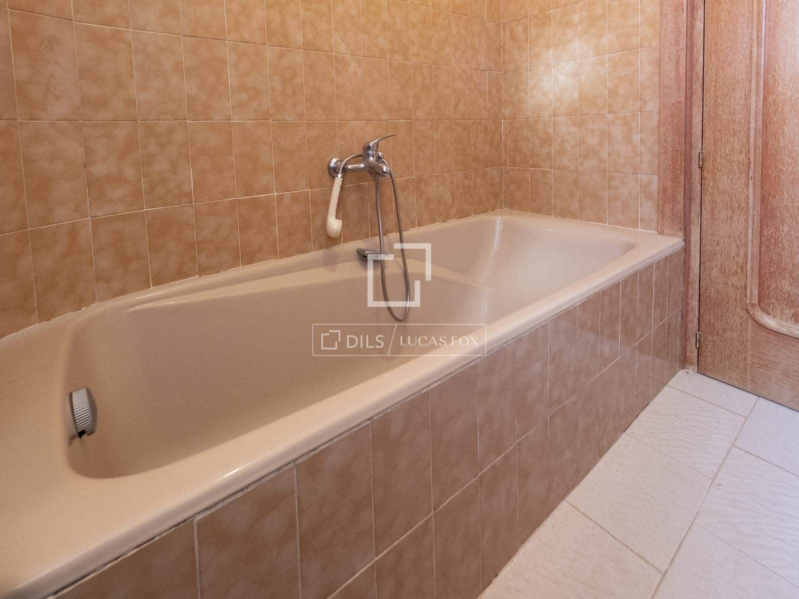 13 bedroom Villa for sale in Andujar with garage - € 1,195,000 (Ref: 9500020)