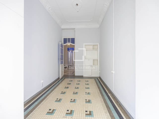 5 soverom Leilighet til leie i Valencia by - € 1 800 (Ref: 9500021)