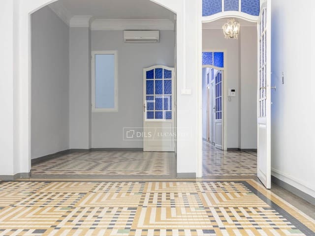 5 soverom Leilighet til leie i Valencia by - € 1 800 (Ref: 9500021)