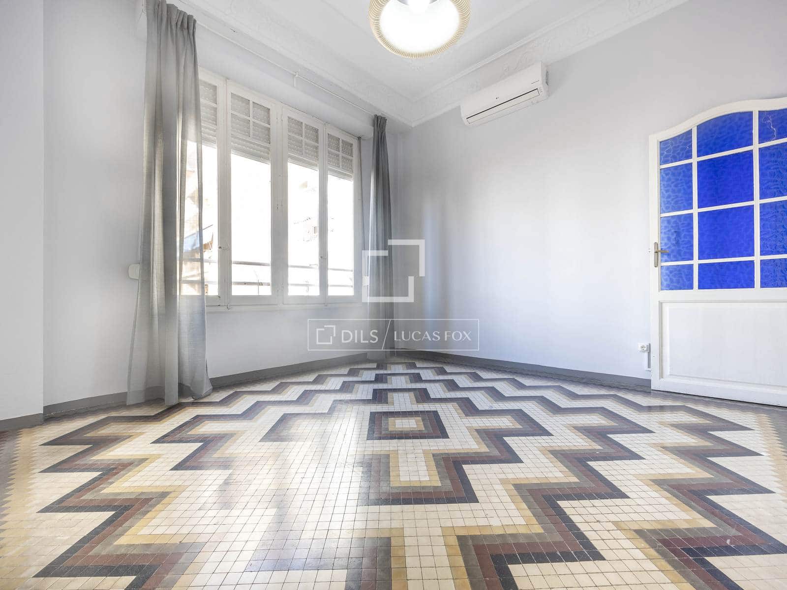 5 soverom Leilighet til leie i Valencia by - € 1 800 (Ref: 9500021)