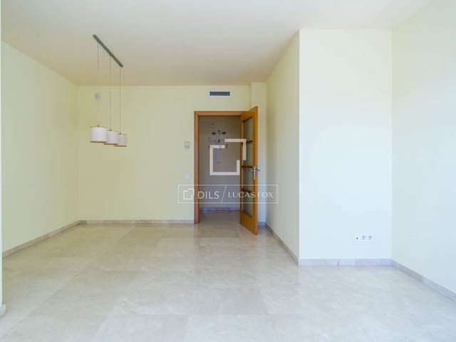 3 Zimmer Apartment zu vermieten in Castelldefels mit Pool Garage - 1.650 € (Ref: 9500022)