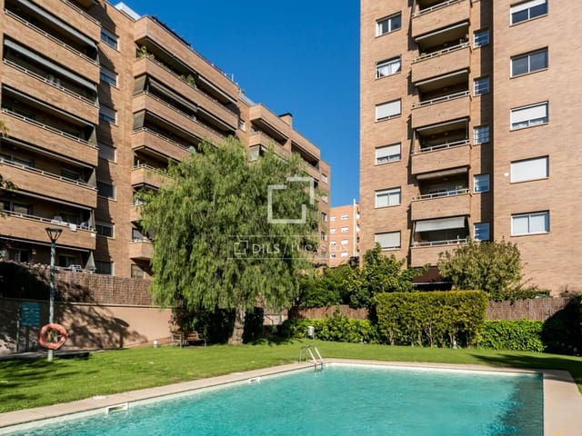 3 Zimmer Apartment zu vermieten in Castelldefels mit Pool Garage - 1.650 € (Ref: 9500022)