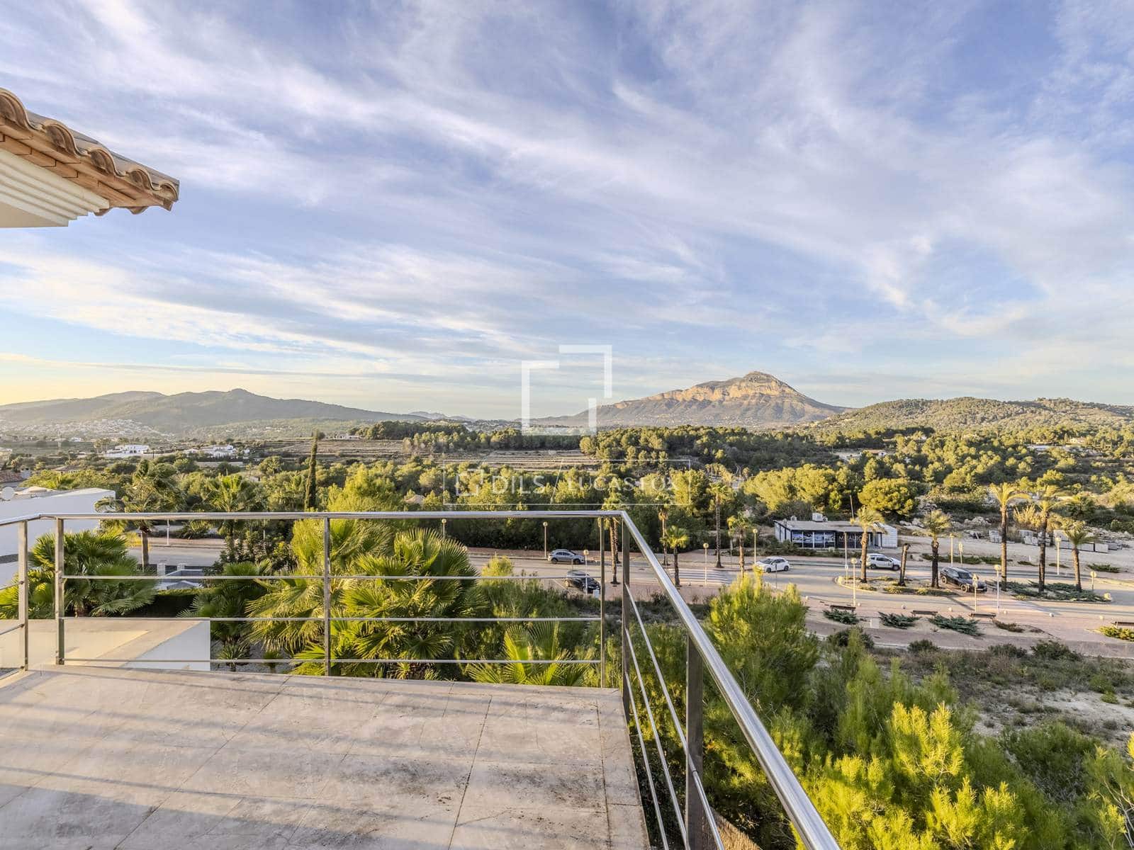 5 slaapkamer Villa te koop in Javea / Xabia met zwembad garage - € 1.675.000 (Ref: 9500339)